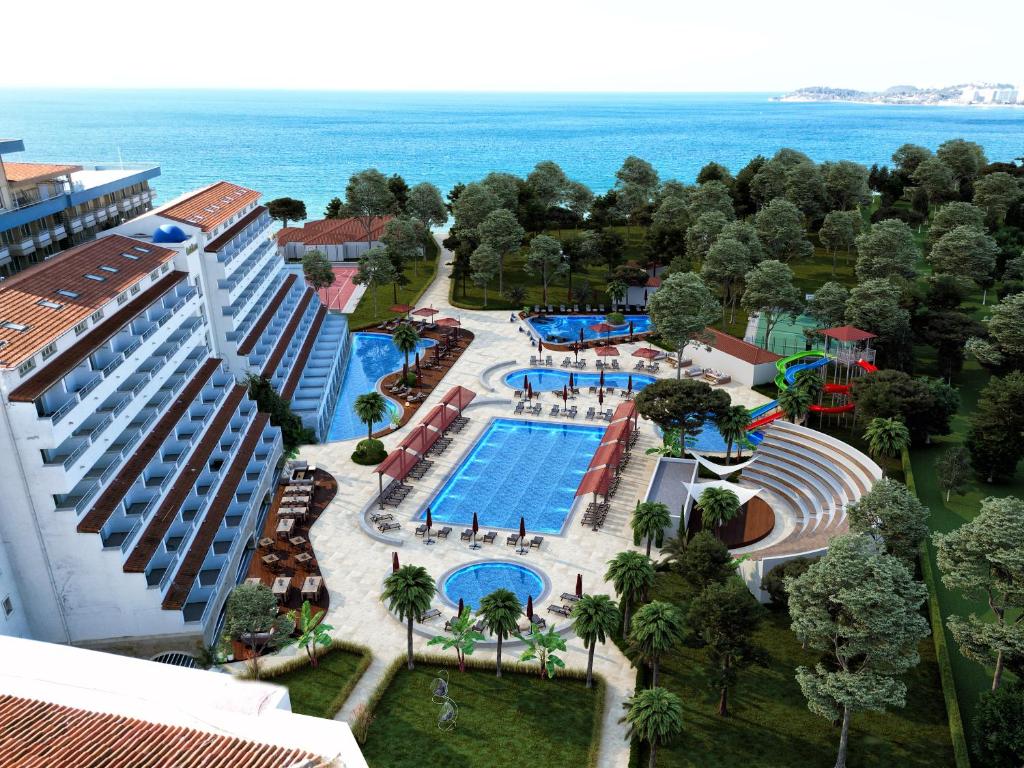 BATIHAN BEACH RESORT & SPA 5* / Ultra All Inclusive
